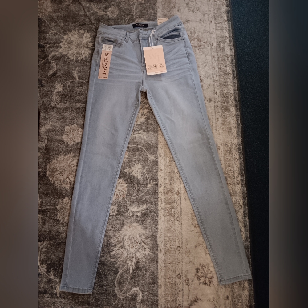 Wax Jean Los Angeles | NWT | Light Wash Skinny Jean Size 28 (Size 7)